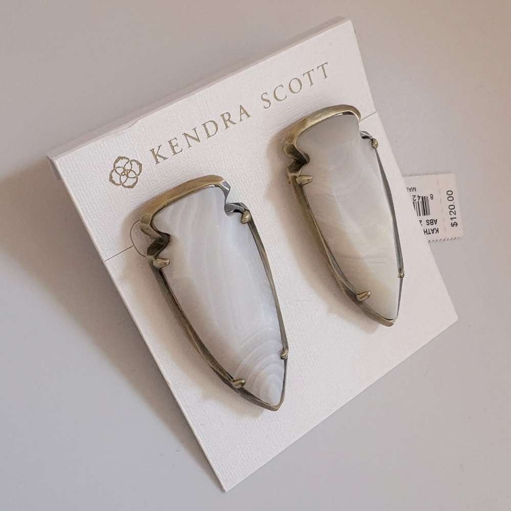 NWT [Kendra Scott] Kathryn Large Stud Geometric Earrings in White Banded Agate - Picture 7 of 11